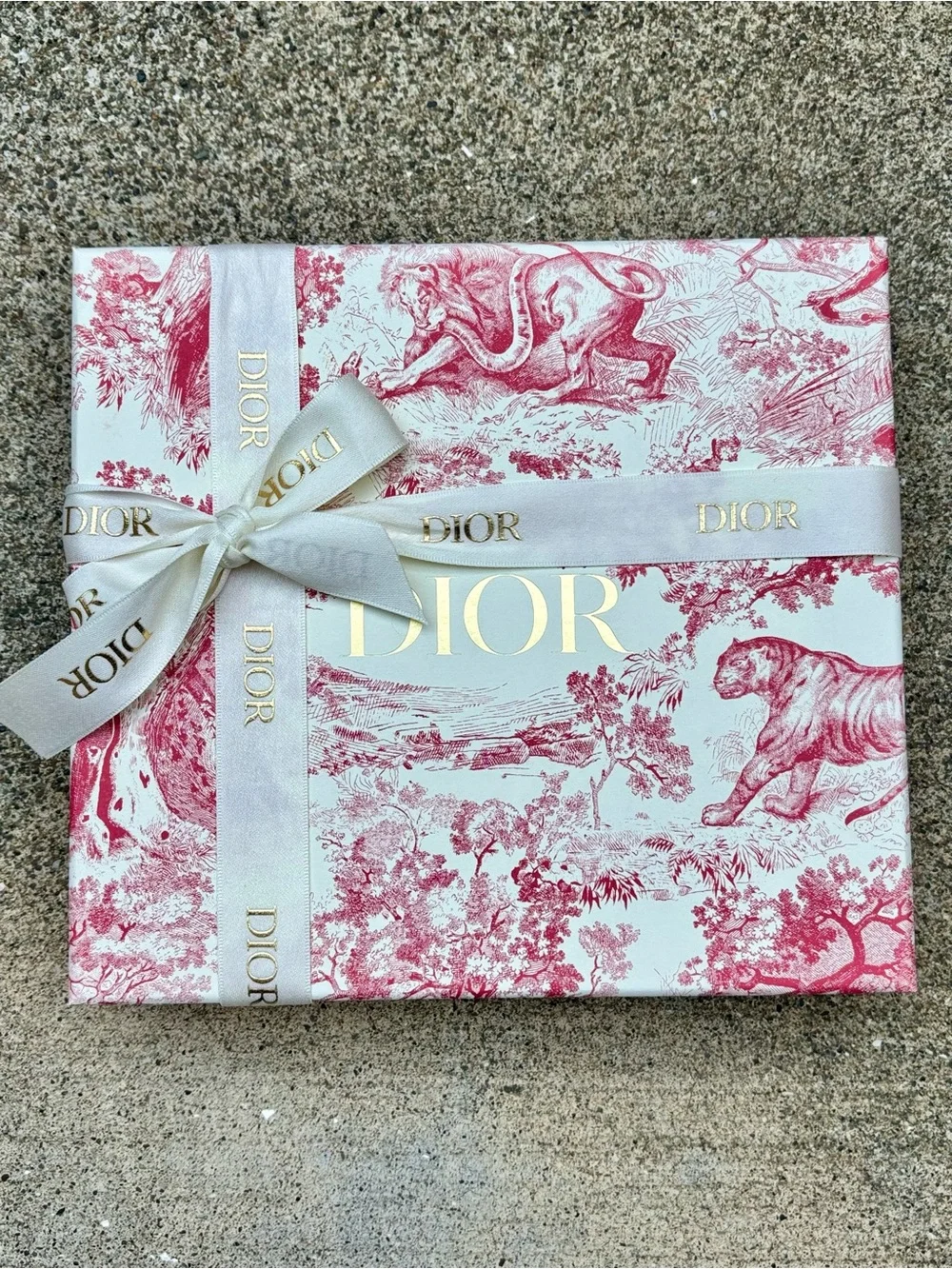 Dior - Lily of the valley Notebook - In original box - NEW